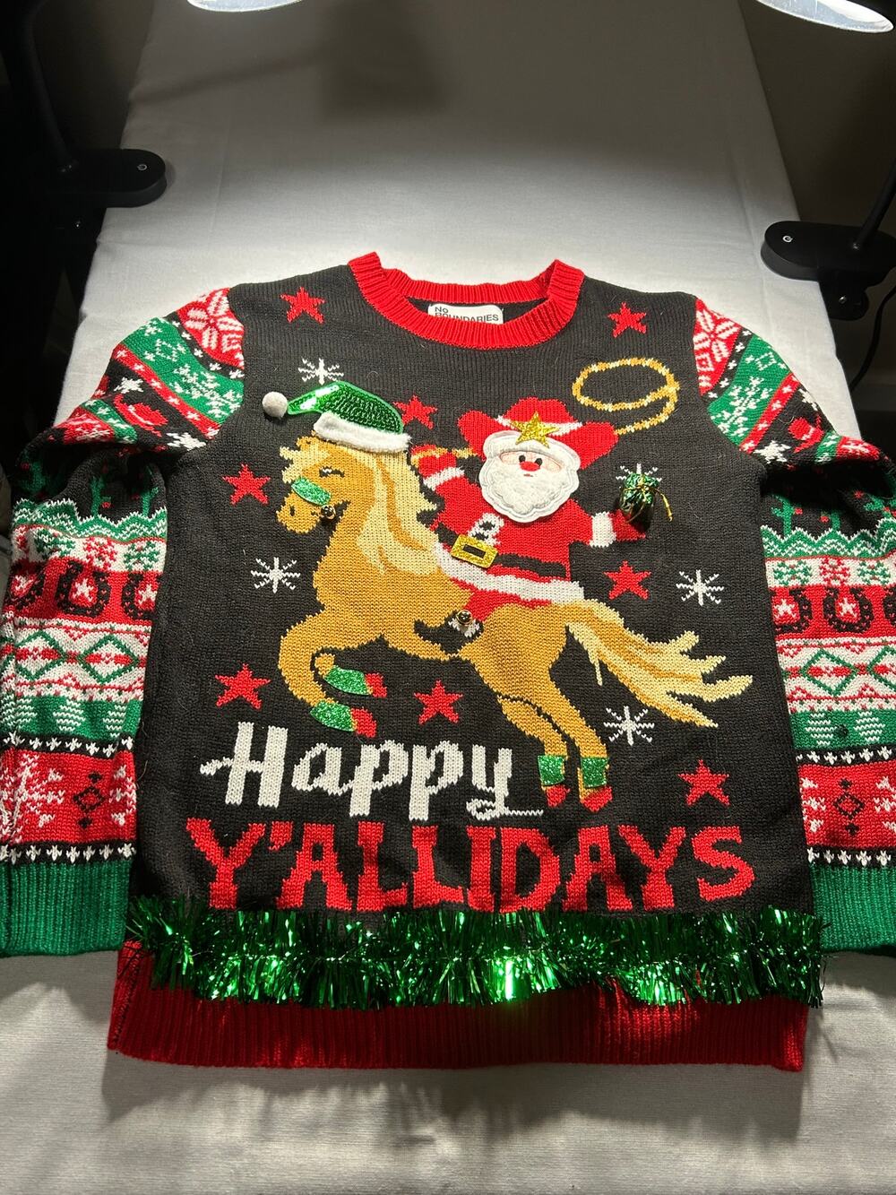 No Boundaries Men’s Small Ugly Christmas Sweater Santa Horse 3D Tinsel